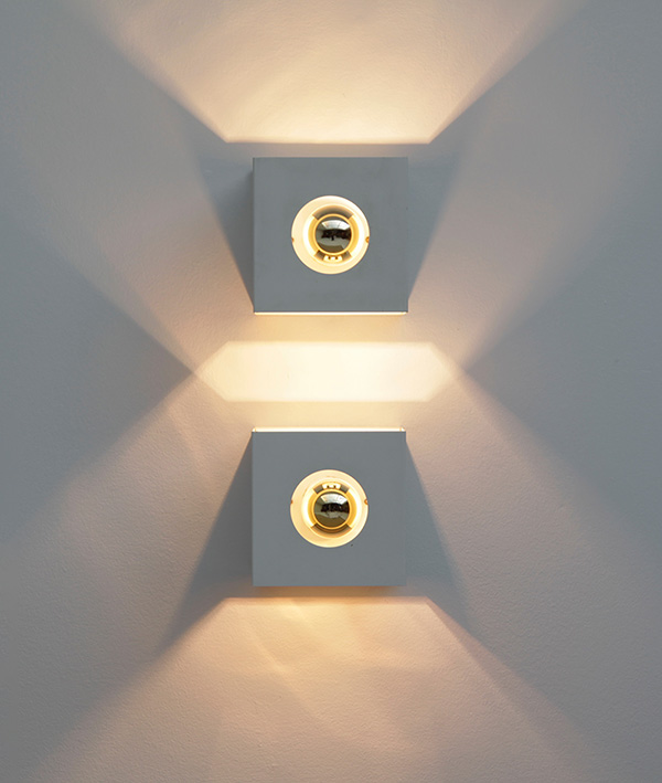 VINTAGE WALL SCONCES PRODUCED BY PHILIPSimage 1